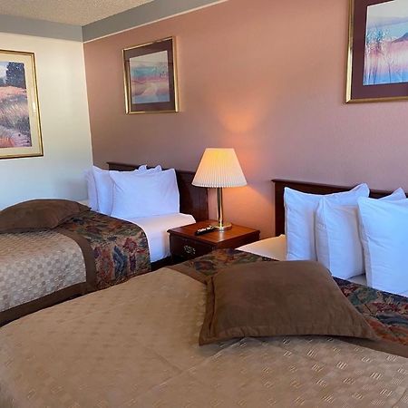 Value Lodge Inn Делта Екстериор снимка